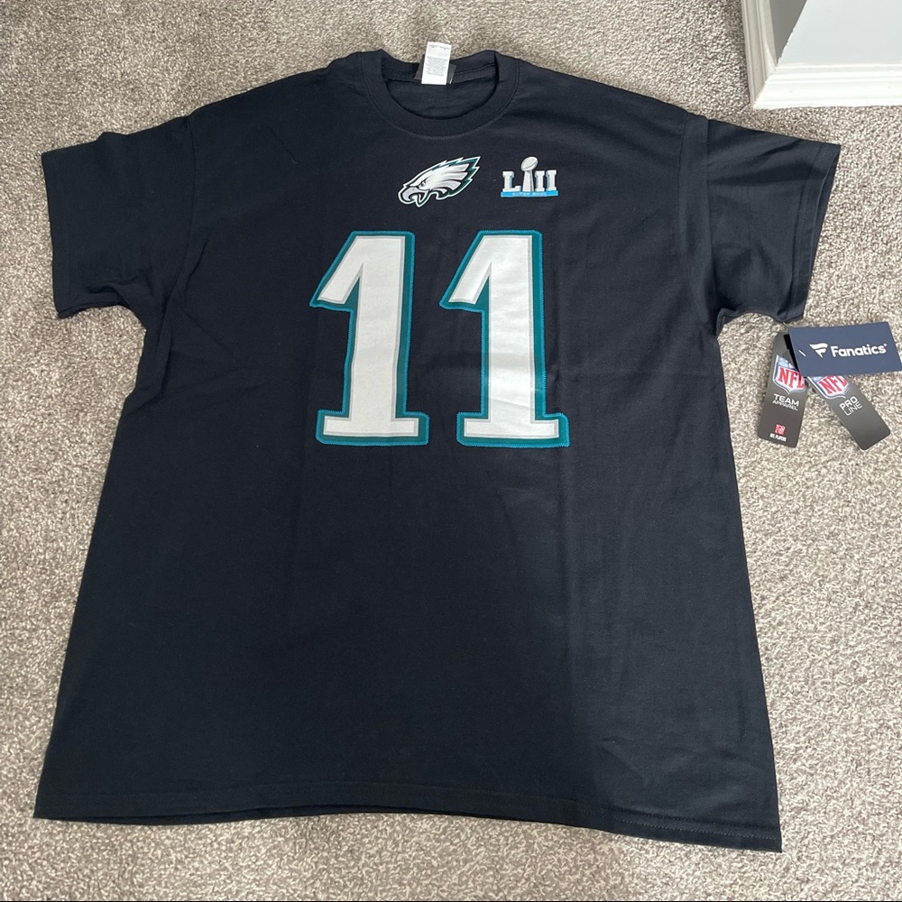 Brand new t shirt nfl eagles